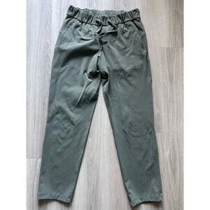 Lululemon On The Fly Pants‎ 27” Grey Sage size 6